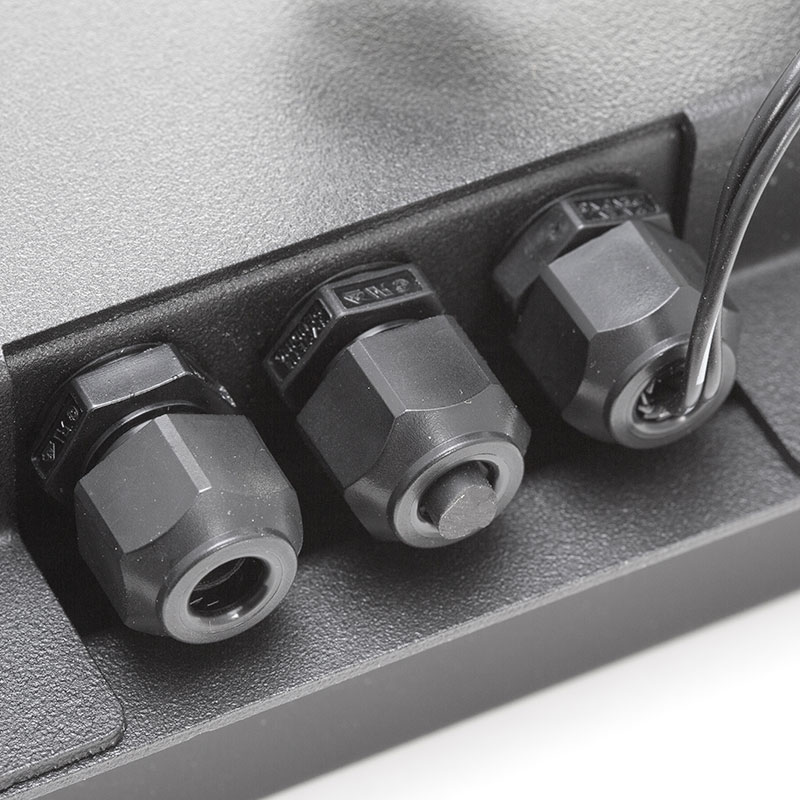 XTP - R4 Wireless Transceiver with Four Contact Relays